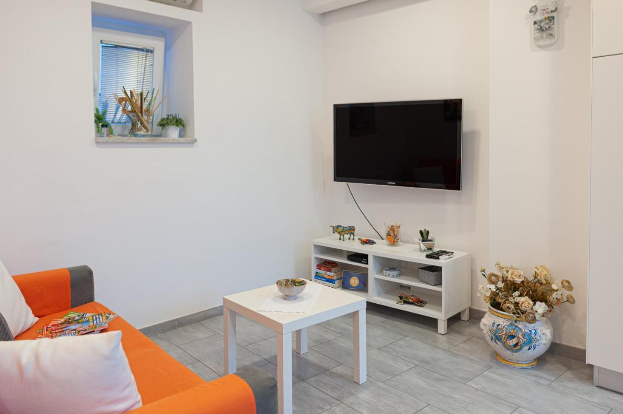 Casa Vacanza Dea Сорренто Екстер'єр фото